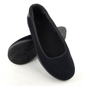 Skechers Women's Black Slip On Flats Rounded Toe Mesh Upper Lightweight Size 7.5